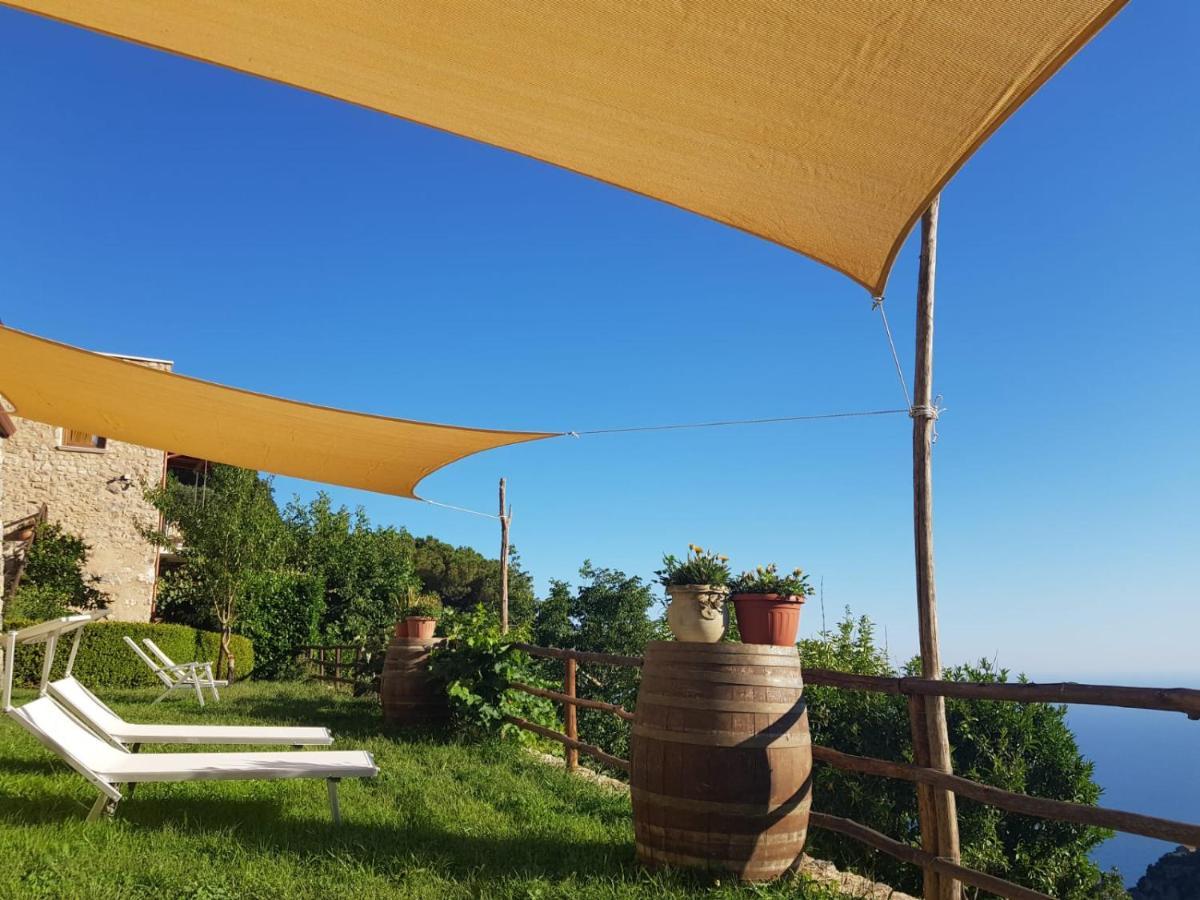 Agriturismo Orrido Di Pino Аджерола Екстериор снимка