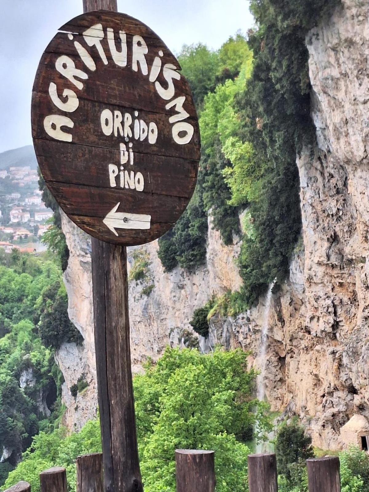Agriturismo Orrido Di Pino Аджерола Екстериор снимка