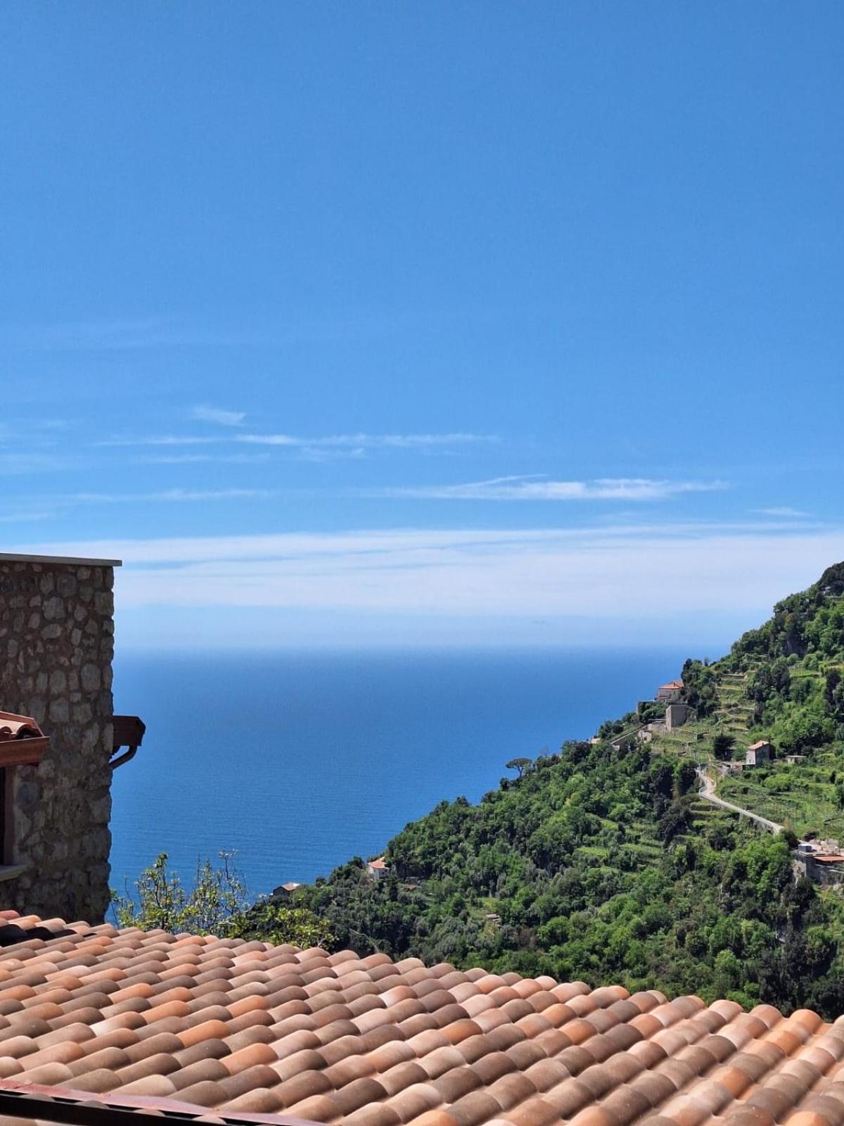 Agriturismo Orrido Di Pino Аджерола Екстериор снимка
