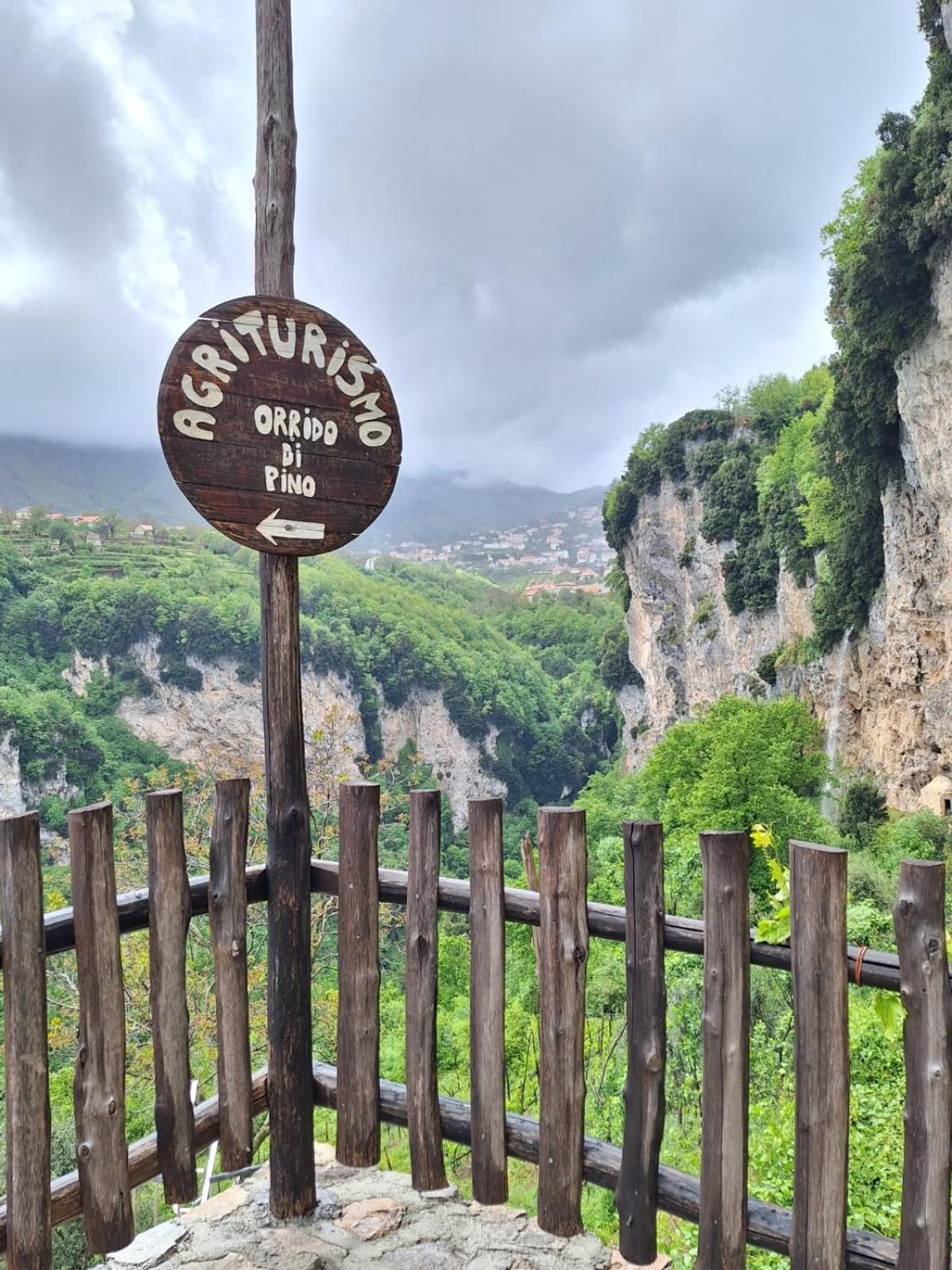 Agriturismo Orrido Di Pino Аджерола Екстериор снимка