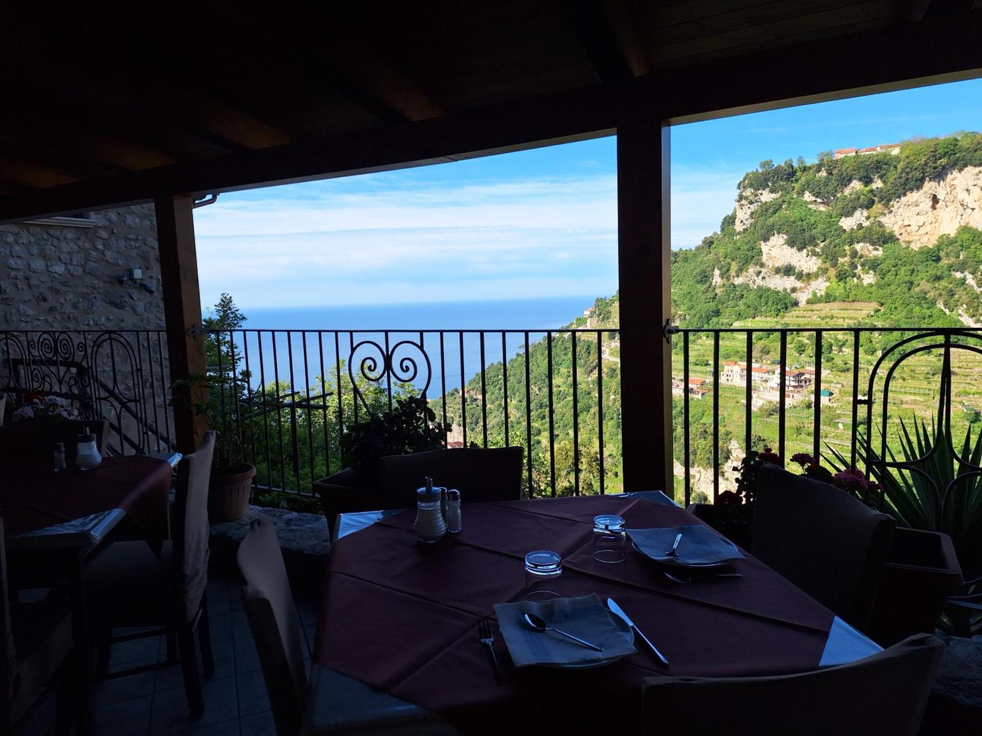 Agriturismo Orrido Di Pino Аджерола Екстериор снимка