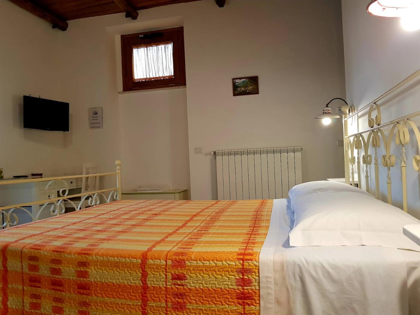 Agriturismo Orrido Di Pino Аджерола Стая снимка
