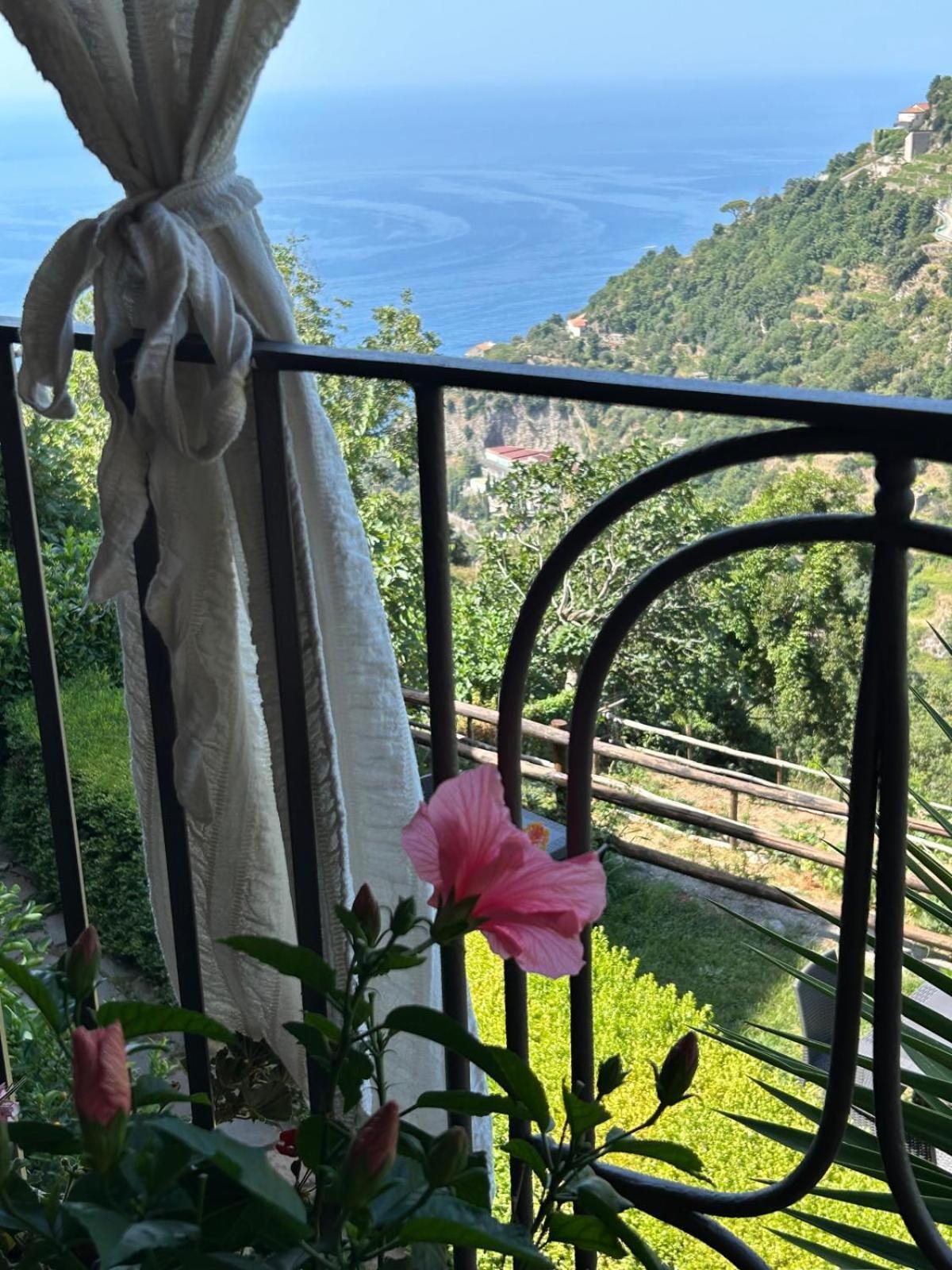 Agriturismo Orrido Di Pino Аджерола Екстериор снимка