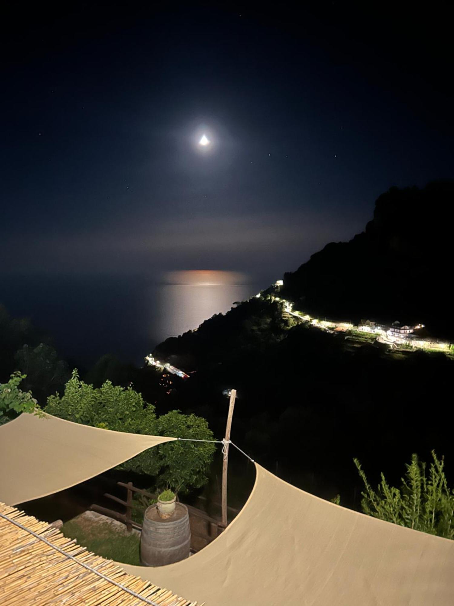 Agriturismo Orrido Di Pino Аджерола Екстериор снимка