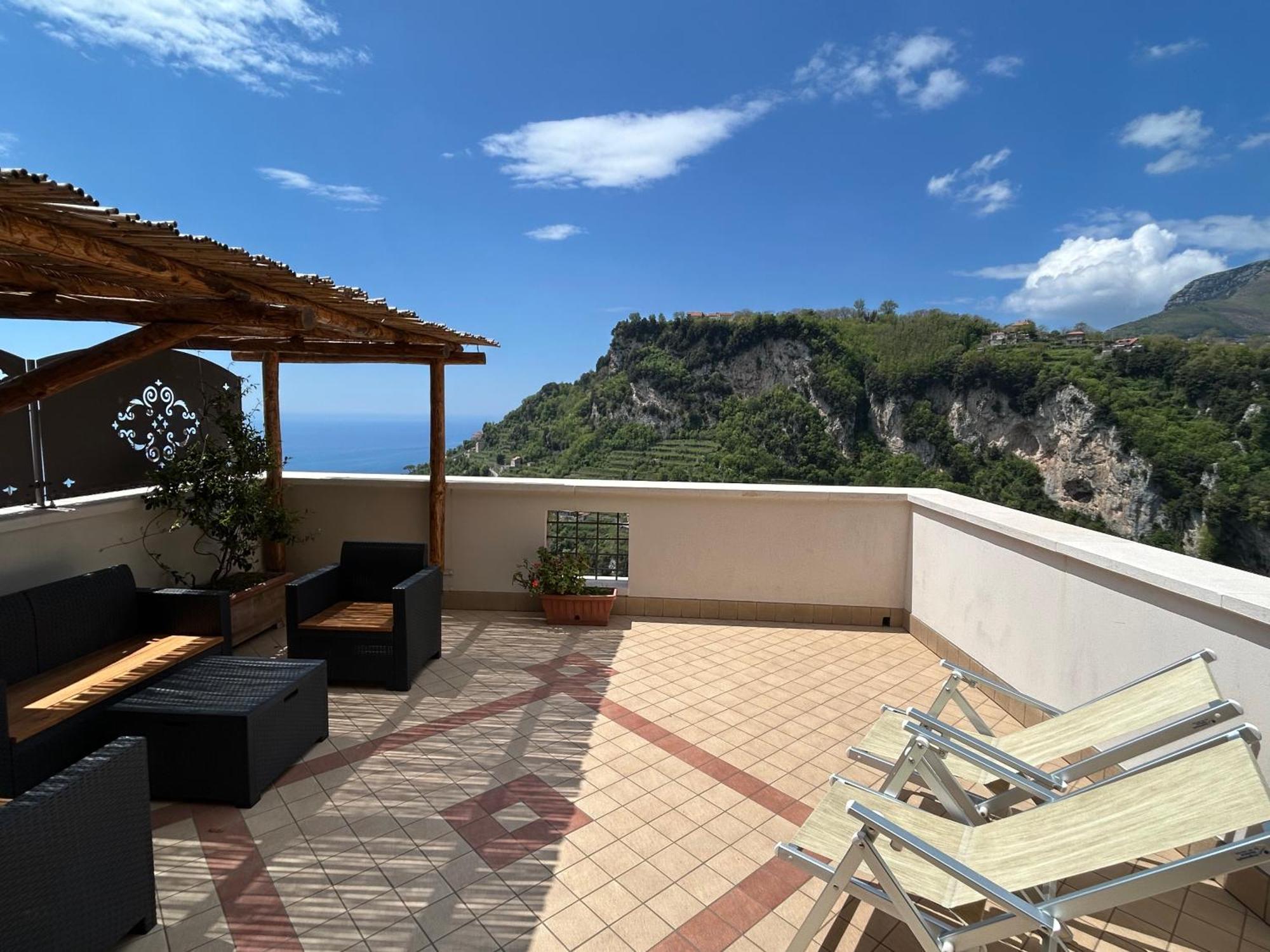 Agriturismo Orrido Di Pino Аджерола Екстериор снимка